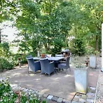 Hoogh Belgeren Bed & Breakfast 3*